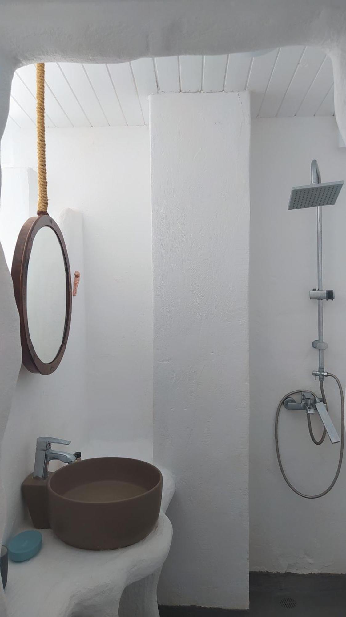 By The Sea Rooms, Avlaki Pórto Ráfti Екстериор снимка